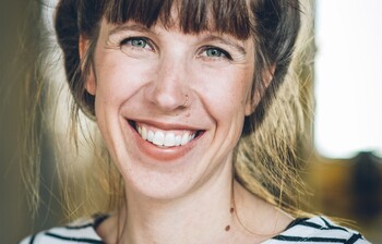 Portrait von Claudia Kurz